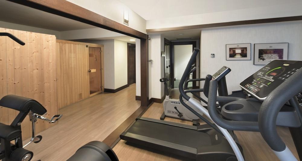 เอ็นเอช คอลเลคชั่น ปาลาเซียว เด อบิเลส Hotel อาบีเลส ภายนอก รูปภาพ A gym at a hotel