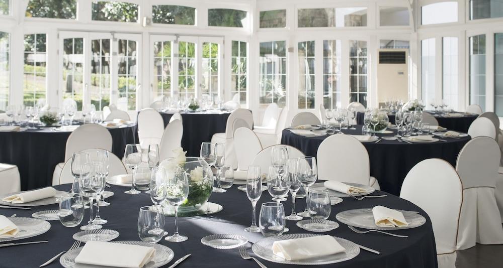 เอ็นเอช คอลเลคชั่น ปาลาเซียว เด อบิเลส Hotel อาบีเลส ภายนอก รูปภาพ The Orangery