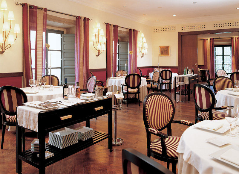 เอ็นเอช คอลเลคชั่น ปาลาเซียว เด อบิเลส Hotel อาบีเลส ร้านอาหาร รูปภาพ Restaurant