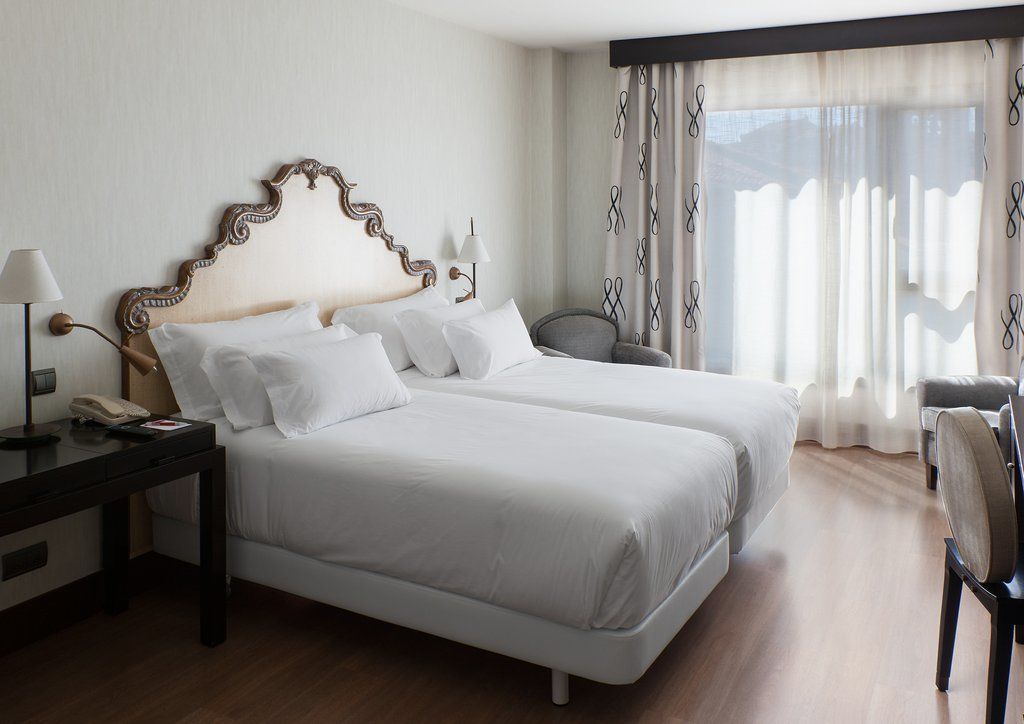 เอ็นเอช คอลเลคชั่น ปาลาเซียว เด อบิเลส Hotel อาบีเลส ภายนอก รูปภาพ A room at Hotel Alba